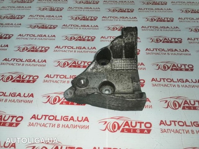 Кріплення насоса ГПК QVU500340 LAND ROVER