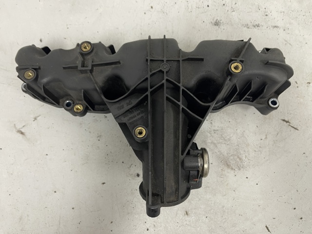 Колектор впускний 03L129711BA VAG