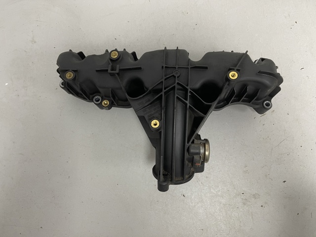Колектор впускний 03L129711BA VAG