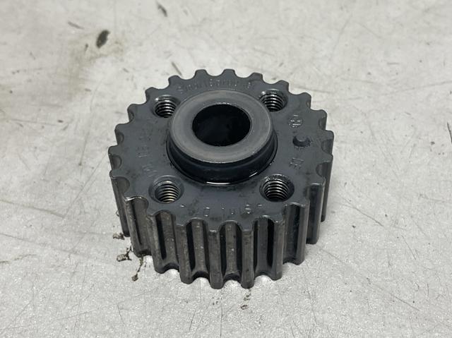 Шестерня приводу колонвала двигуна 04L105263C VAG