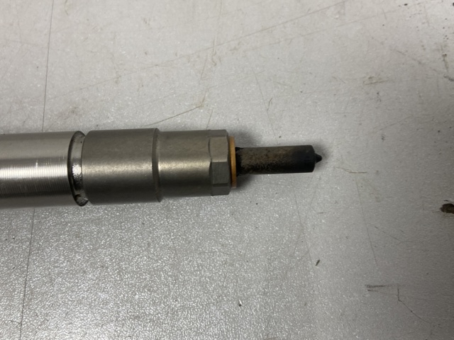 Форсунка паливна 04L130277P VAG
