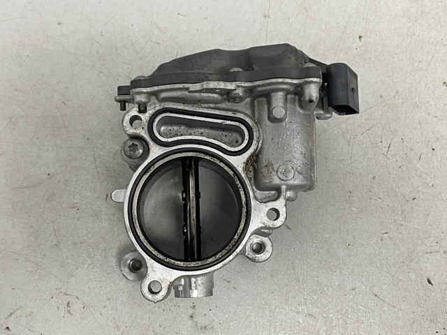 Дросільна заслінка в зборі 05L128063E VAG