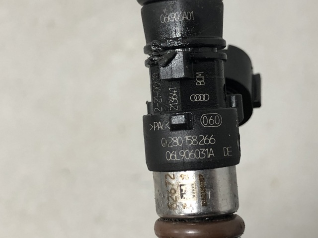 Форсунки електромагнітні 06L906031A VAG