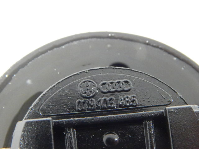 Кришка маслозаливной горловини 079103485 VAG