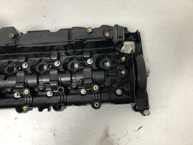 Кришка двигуна BMW X5