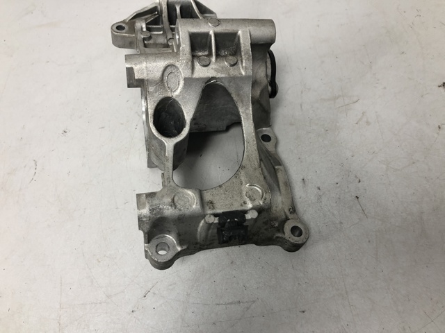 Водяний насос охолодження, з корпусом 11517644809 BMW