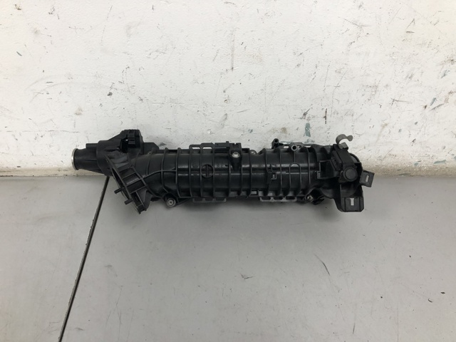 Колектор впускний 11617807991 BMW