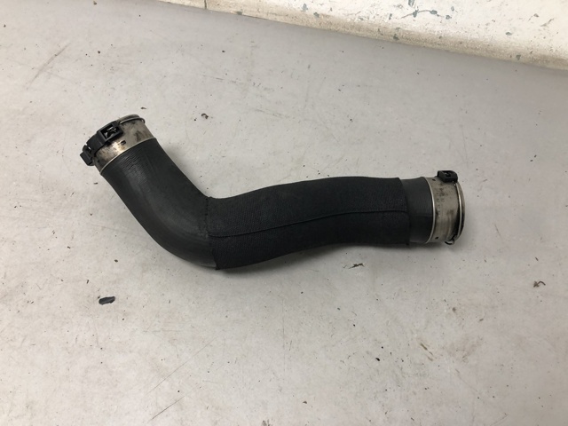 Патрубок повітряний, дросельної заслінки 11617810617 BMW