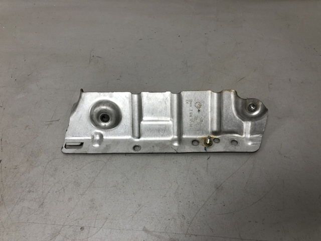 Кришка випускного колектора 11658684919 BMW