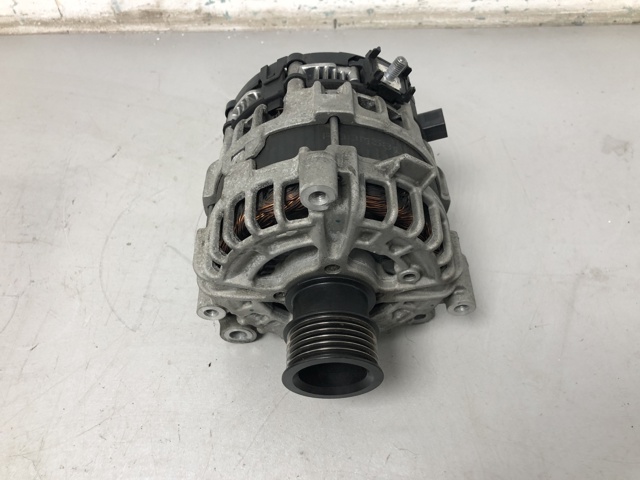 Авто генератор 12318571357 BMW