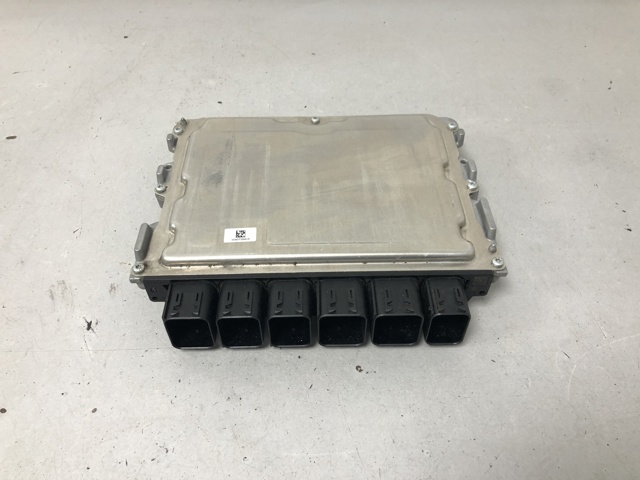 Комп'ютер двигуна 13615A0C004 BMW