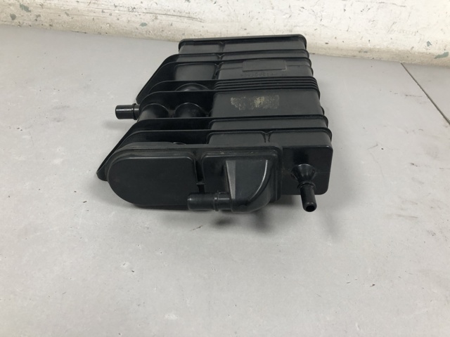 Абсорбер паливних парів 16117300490 BMW
