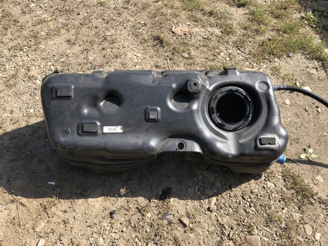 Б/бак 16118481589 BMW