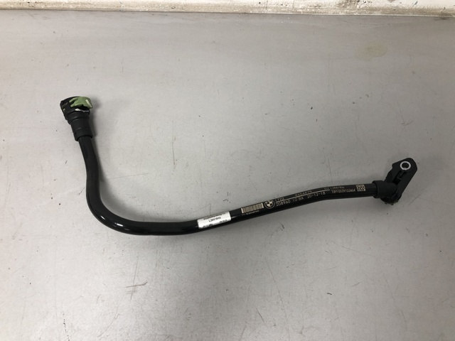 Трубка охолодження АКП 17228654879 BMW