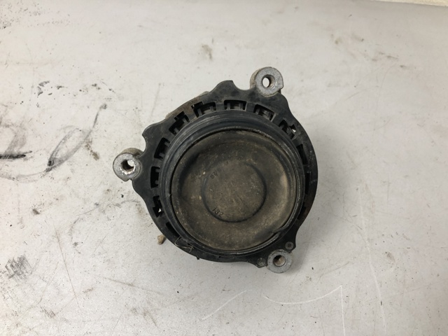 Права подушка мотора 22116787658 BMW