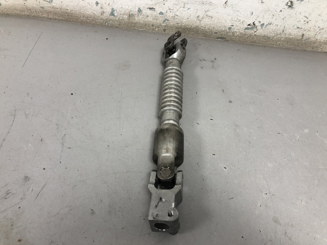 Вал рульової колонки, нижній 32306872144 BMW