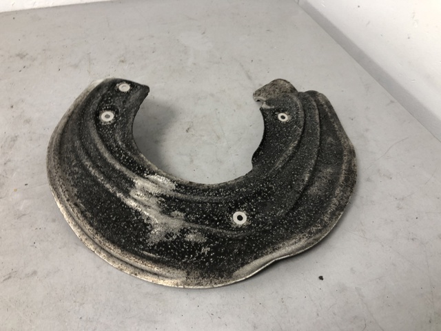 Кожух гальмівного диска 34106871337 BMW