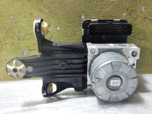 Блок керування АБС (ABS) 34505A2A751 BMW