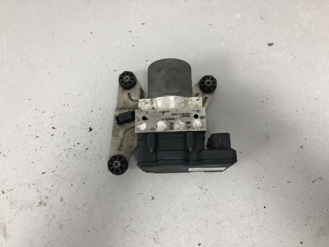Блок керування АБС (ABS) 34516876912 BMW