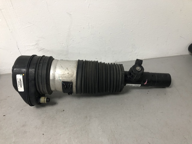Ліва передня стійка 37106869035 BMW