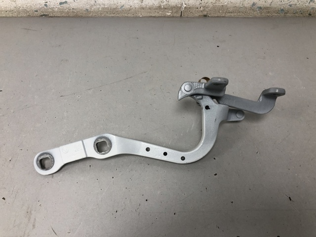 Завіса кришки багажника 41007482677 BMW