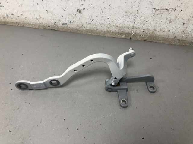 Кріплення кришки багажника 41007482678 BMW