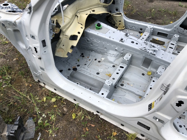 Боковина кузова в зборі 41007494001 BMW