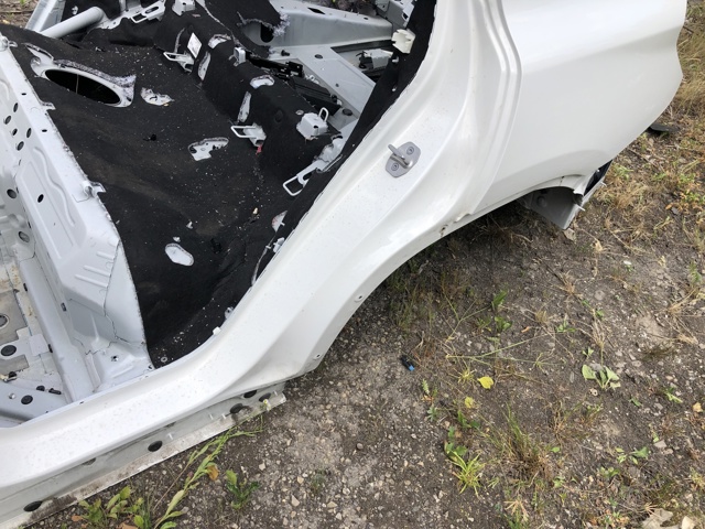 Крило заднє 41007494011 BMW