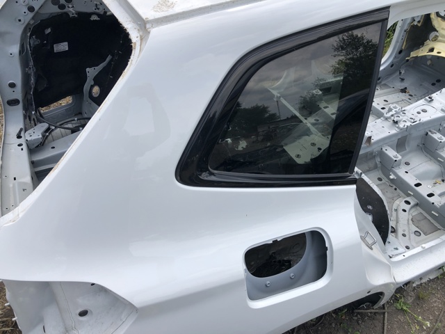 Крило заднє праве 41007494012 BMW