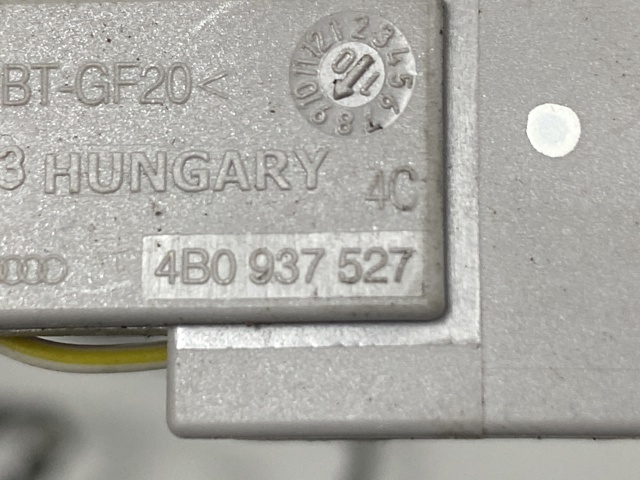 Реле запобіжників Ауді A6 C6