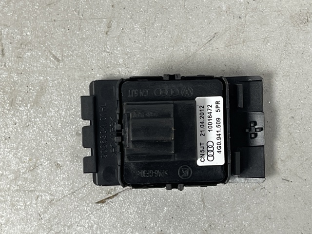 Аварійна кнопка 4G0941509 VAG