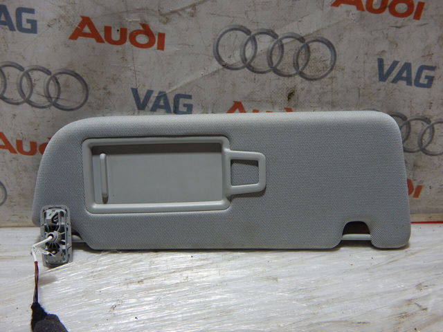 Козирок сонцезахисний 4K0857552D VAG