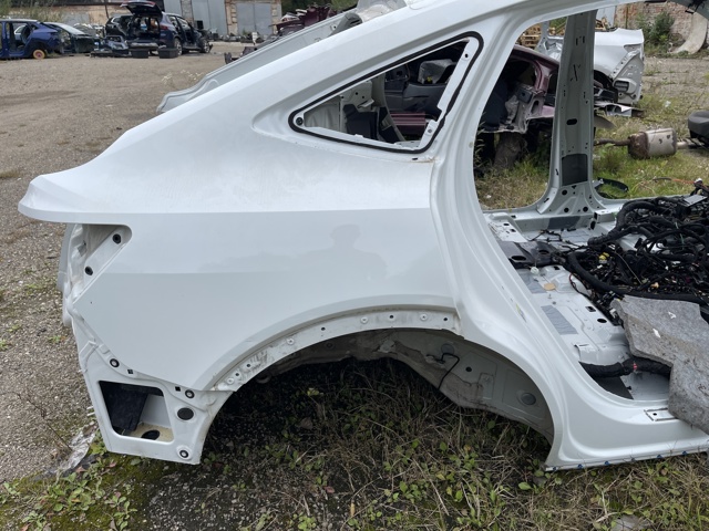 Крило праве заднє 4K4809838 VAG
