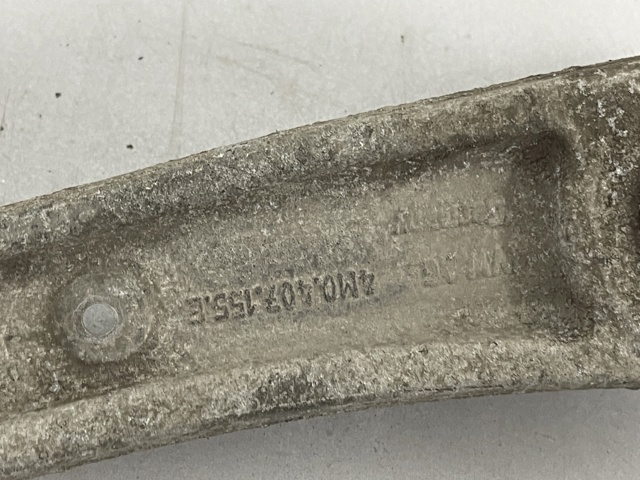 Поперечний важіль 4M0407151L VAG
