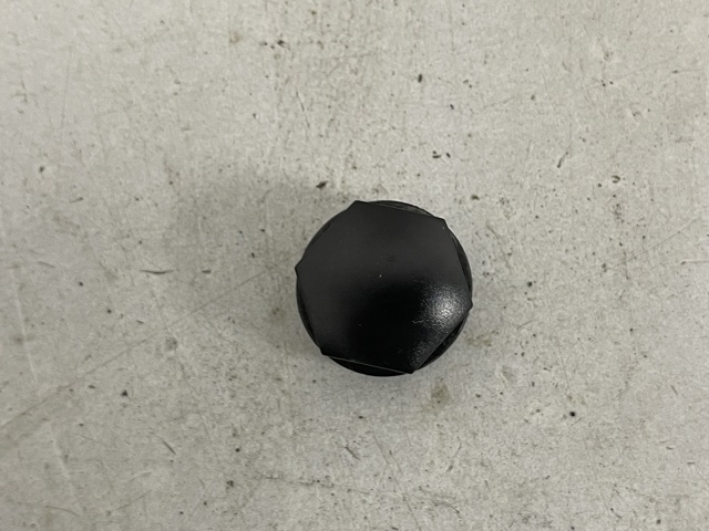 Колісний болт 4M0601173C VAG