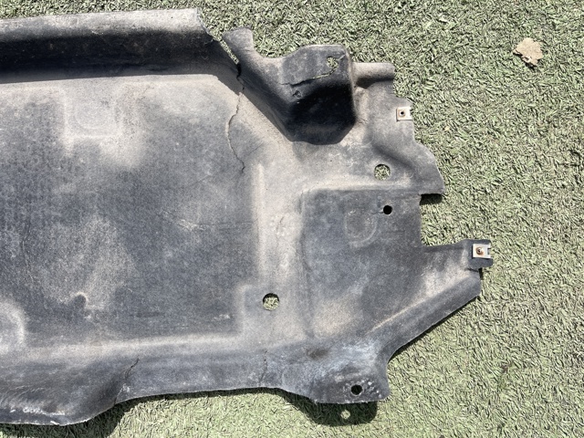 Захист днища, лівий 4M0825205L VAG