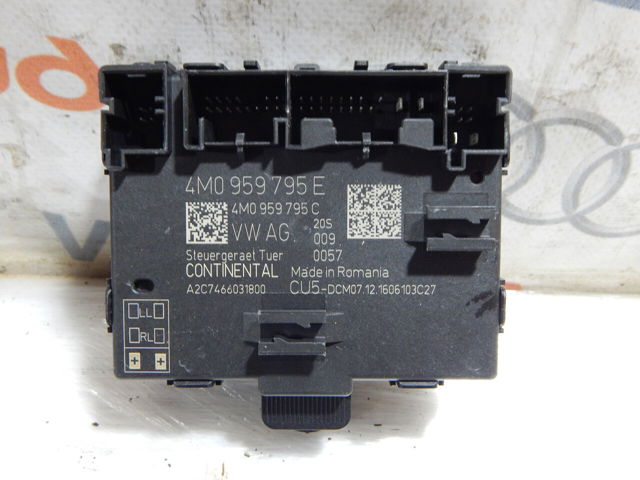 Блок комфорту задніх дверей 4M0959795E VAG