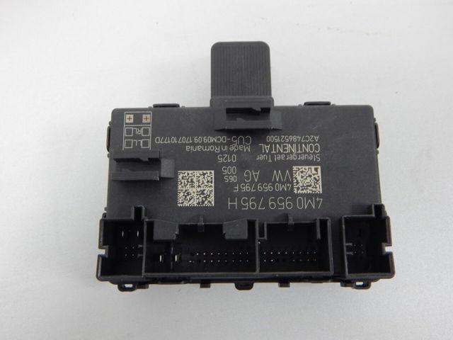Блок комфорту задніх дверей 4M0959795H VAG