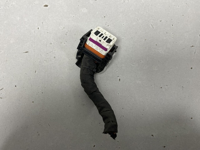 4M0973056B VAG