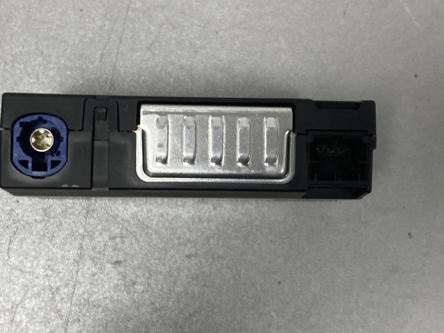USB-розгалужувач 4N0035722 VAG