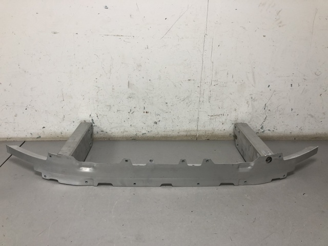 Підсилювач бампера переднього 51117399911 BMW