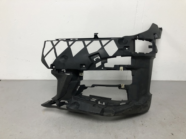 Кріплення бампера 51118069347 BMW