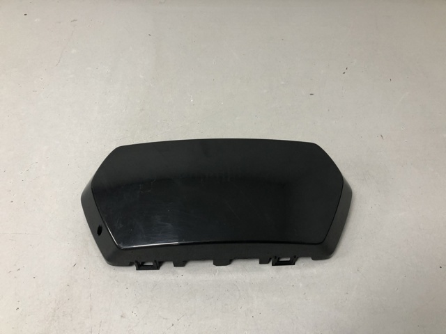 Переднє ікло бампера 51118085663 BMW