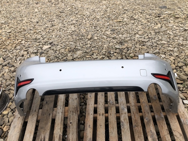 Бампер задній 51128493937 BMW