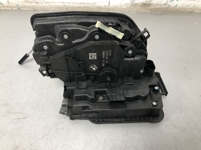 Замок задньої двері, лівої 51227473149 BMW