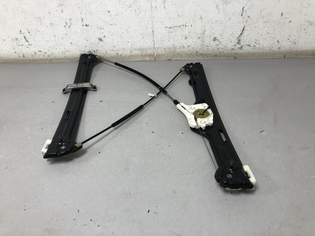 Склопідйомник з електродвигуном 51337166379 BMW