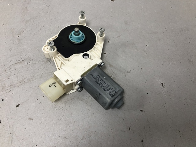 Двигун склопідіймача двері передньої, лівої 51337271563 BMW