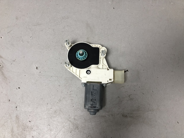 Двигун склопідіймача двері передньої, правої 51337271564 BMW