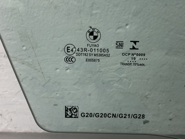 Скло передніх дверей, правою 51337432230 BMW