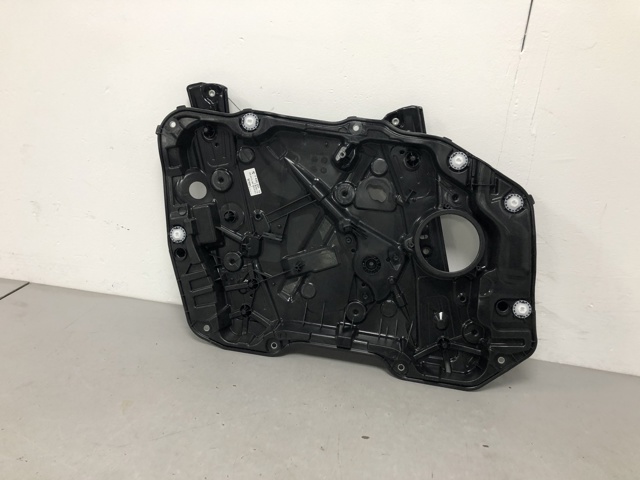 Склопідйомник передньої лівої двері 51338498853 BMW